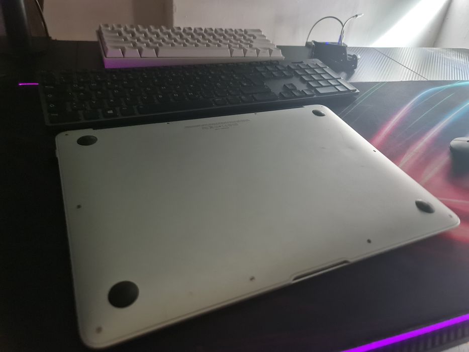Macbook A1369 2011 , 13 inch