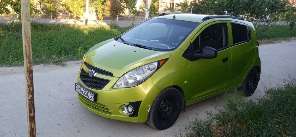Spark sotiladi xolati yaxshi metani bor mator xadavoy qilingan 1.25