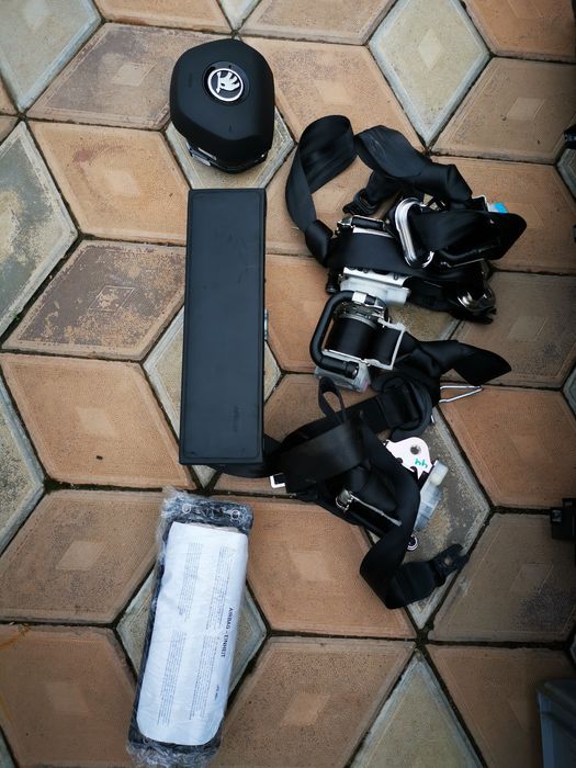 Kit airbag plansa bord centuri volan pasager skoda karoq