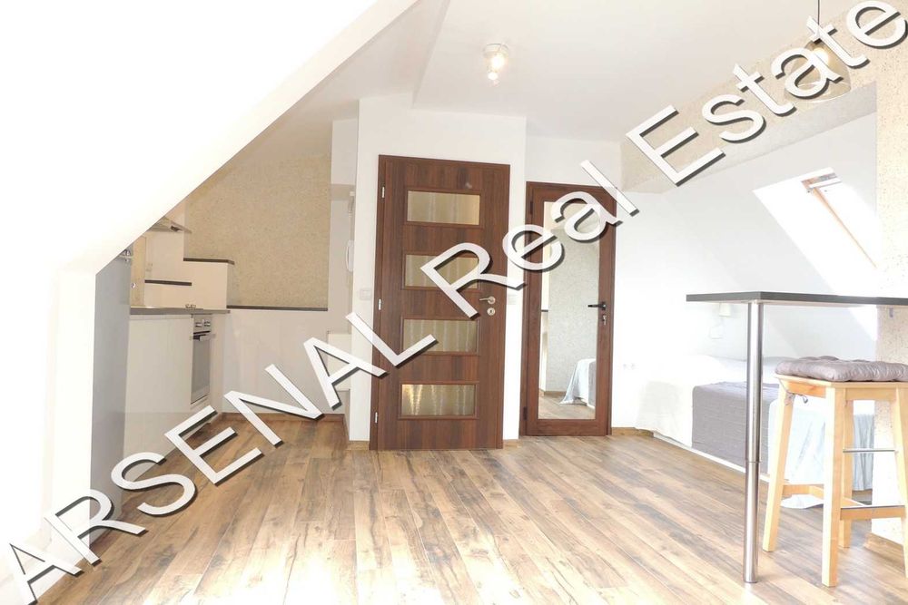 Дава се под наем Ателие в София, Център - 44 кв.м за 500 € - Снимка #3