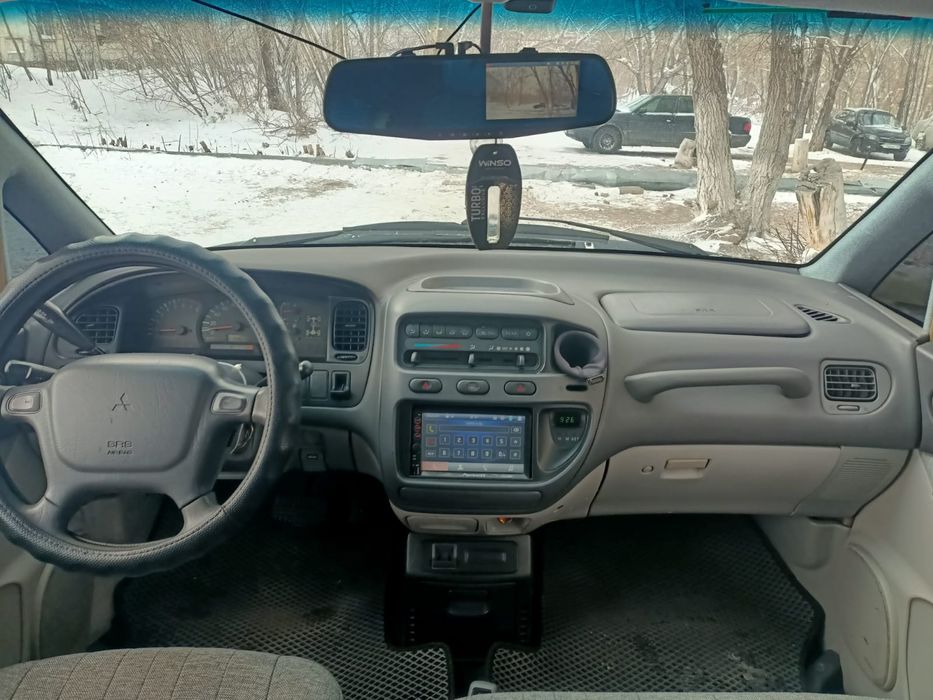 Продам машину Mitsubishi Delixa