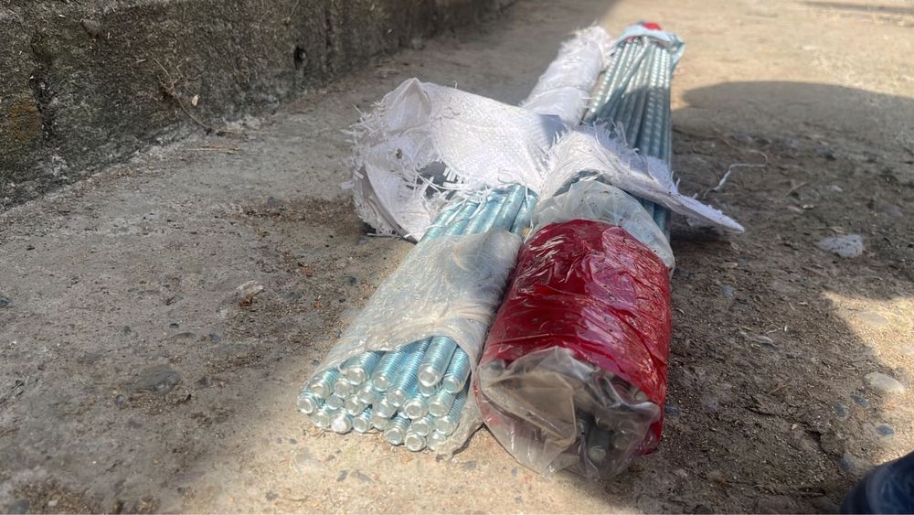 Шпильки резбовые