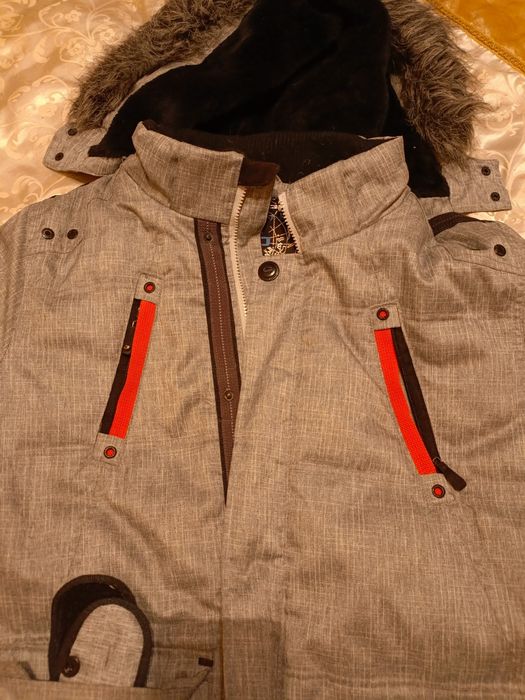 Продам мужские куртки