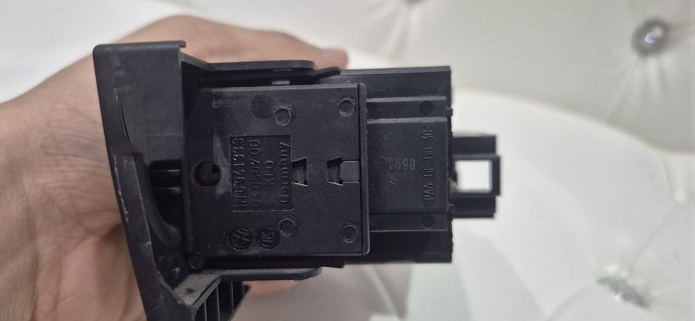 Продам переключатель фар