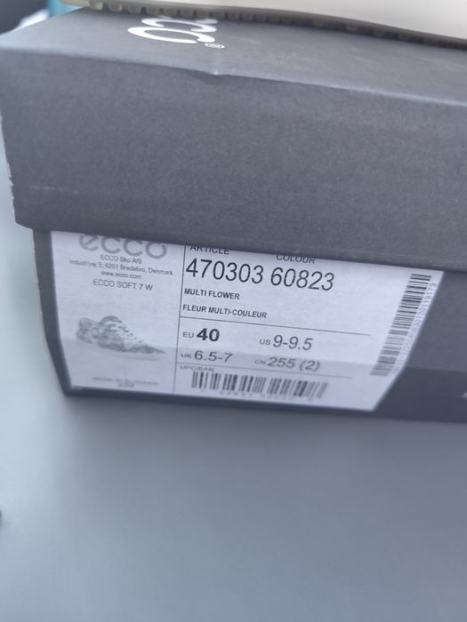 Vând incălțăminte Ecco, noua