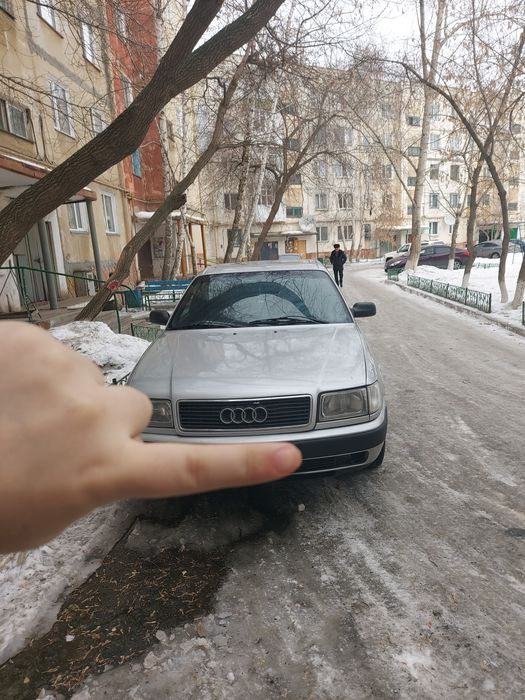 Продам ауди 100с4.