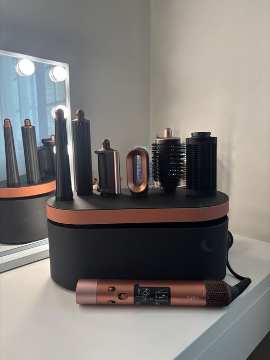 Dyson Airwrap HS08 Amber Silk — тепло, стиль и безупречный результат