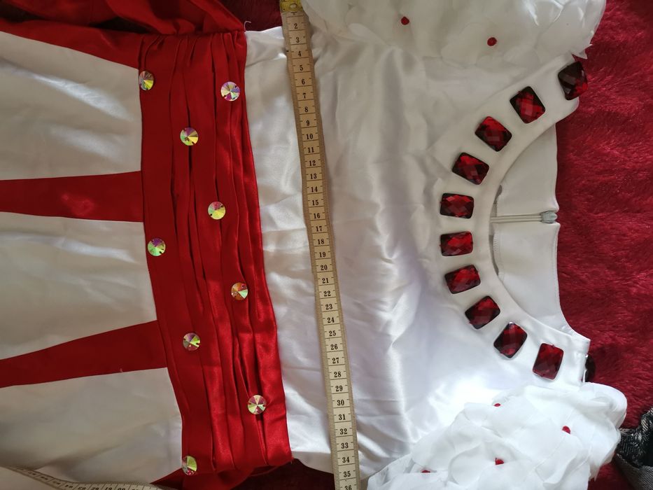 Платье на девочку (3-4класс), +подарок