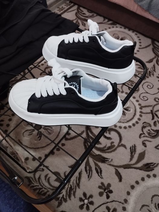 Кроссовки мужские