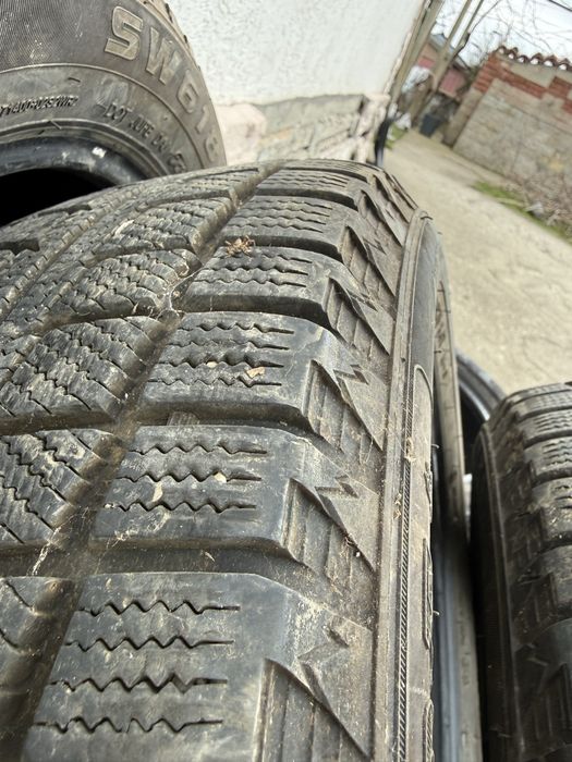 185 / 60 / 15 - GoodRide зимни 8мм дот 23год