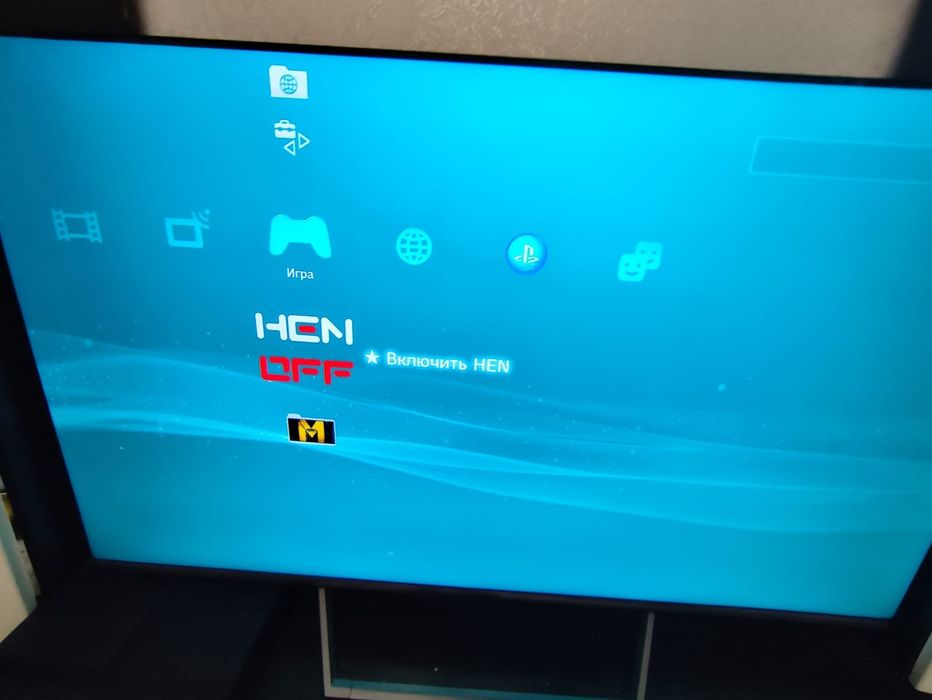 Продаю сони PS 3 супер слим