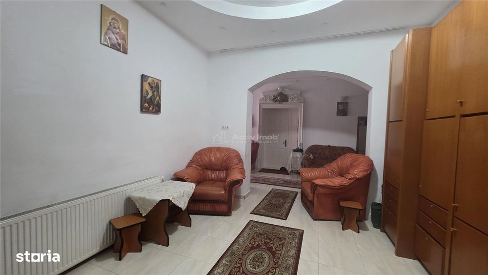 Casa boiereasca, teren 418 mp, pretabila- clinica, birouri, locuinta
