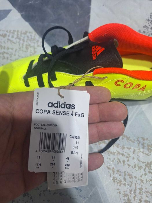 Футболни обувки Adidas  46 номер