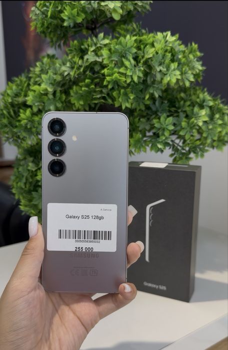 Galaxy S25 в идeальном состоянии