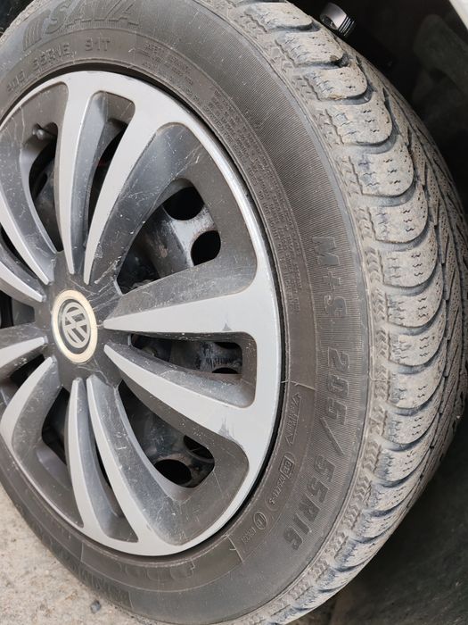 Jenti cu anvelope iarna