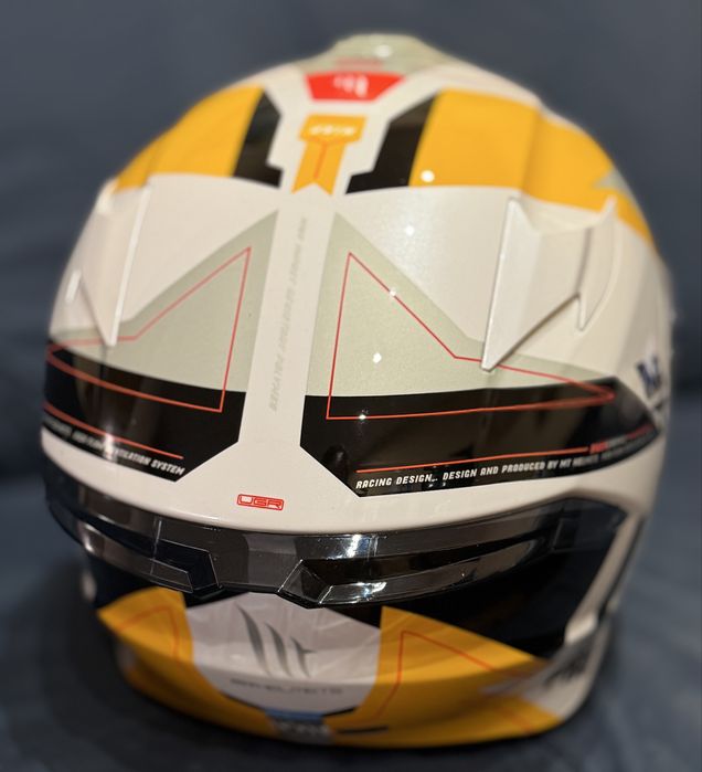 Каска за мотор MTHELMETS размер М 57-58