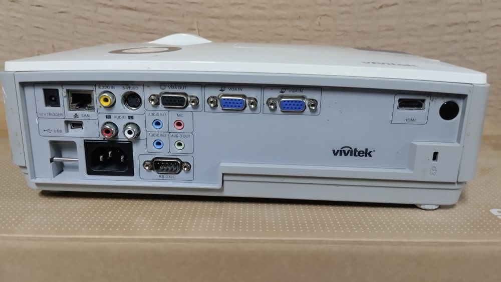 Проектор Vivitek D85GWTA