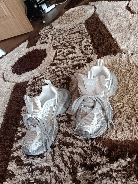 Кроссовки Balenciaga
