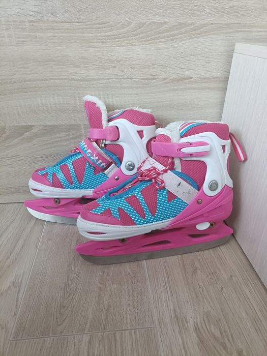 Коньки хоккейные для девочки
