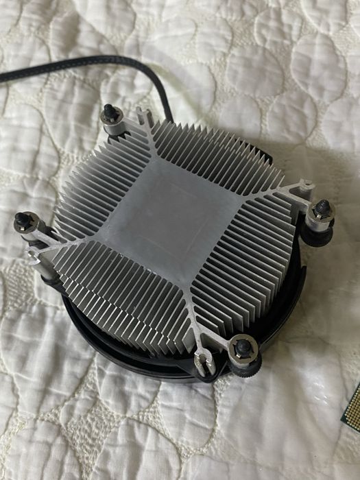 AMD Ryzen 5 3600 + Кулер AMD
