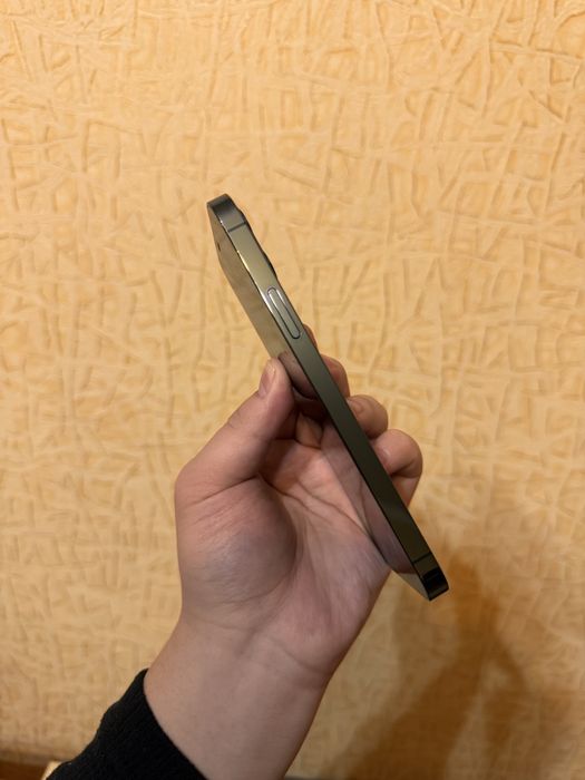 iPhone 12 Pro.128GB. В Отличном состоянии !