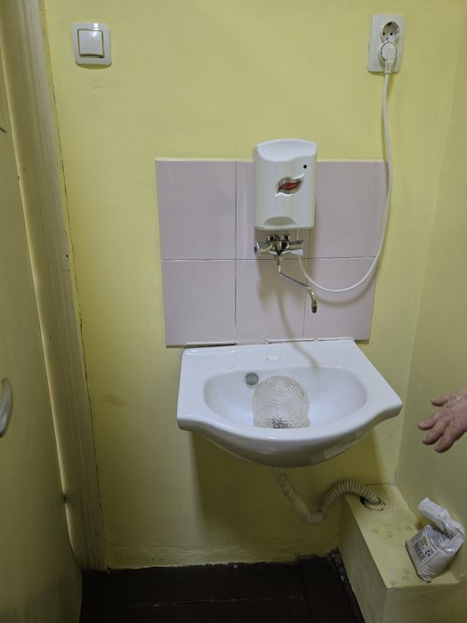 Дава се под наем Офис в Стара Загора, Център - 80 кв.м за 306 € - Снимка #4