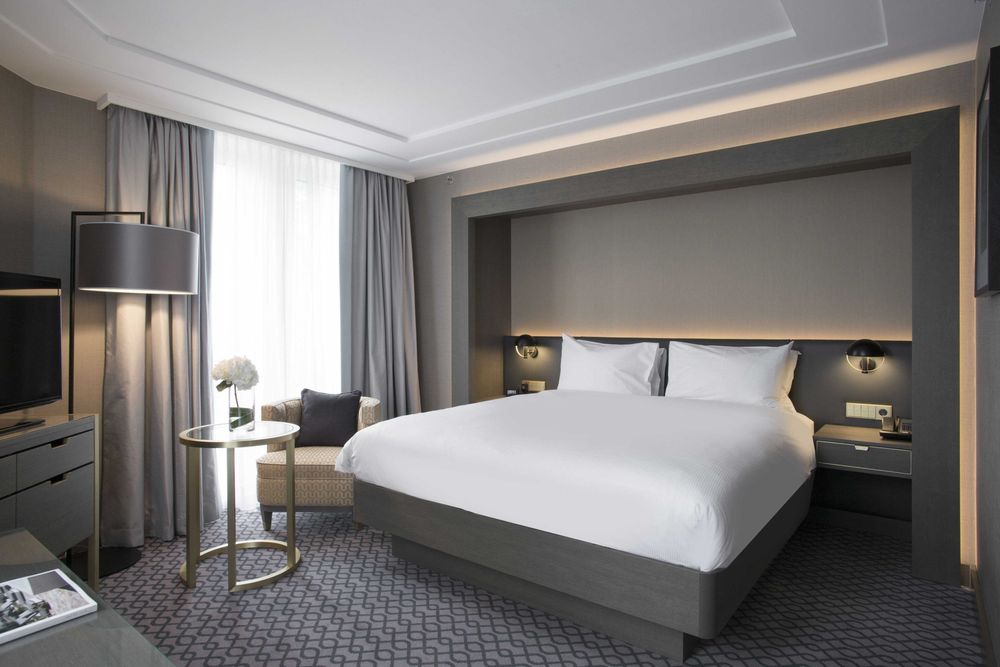 Гостиница в центре города, без загса.