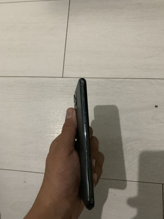Продается iphone 11 pro в хорошем состоянии