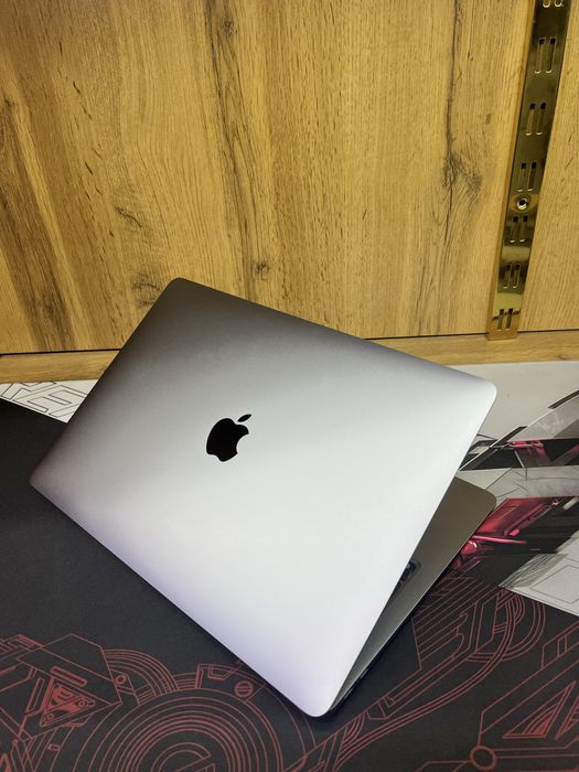 Macbook M1 Air 2020 8/256 100%
