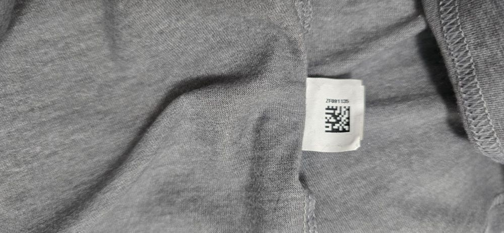 Нова.  Тениска памучна оригинална.  THE NORTH FACE