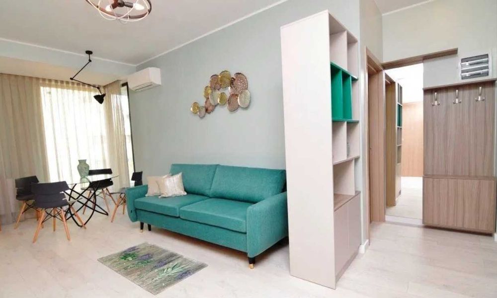 Дава се под наем Тристаен апартамент в Бургас, Братя Миладинови - 90 кв.м за 408 € - Снимка #1