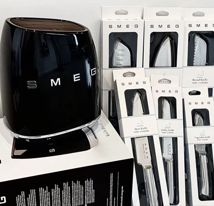 Smeg набор ножей
