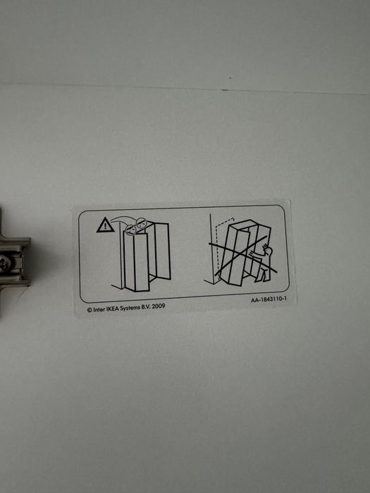 Продам витринный шкаф