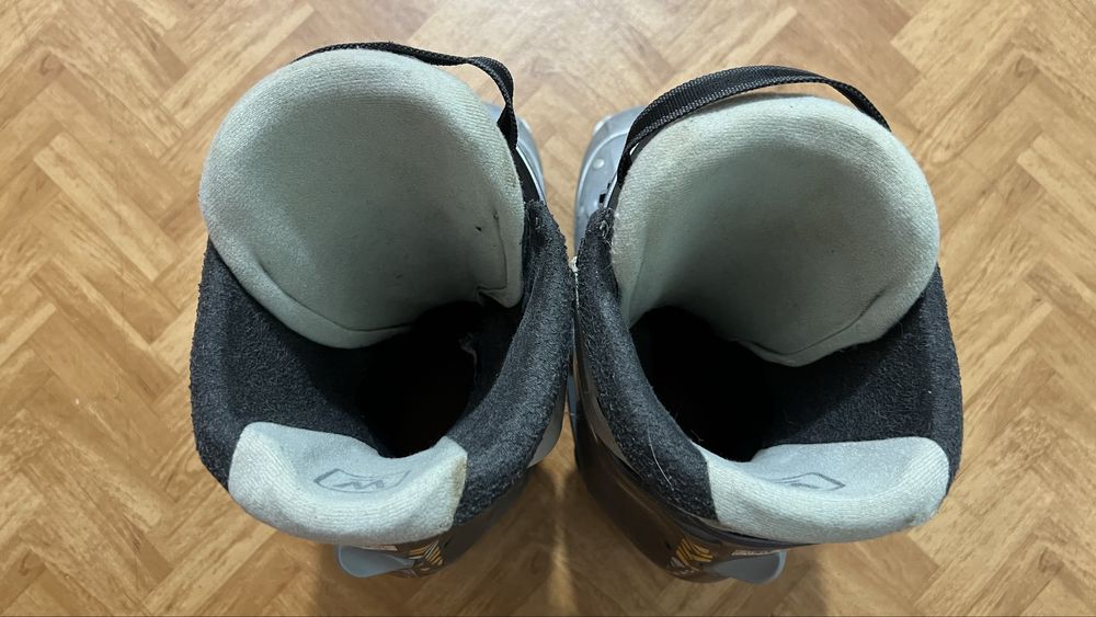 Горнолыжные ботинки Salomon