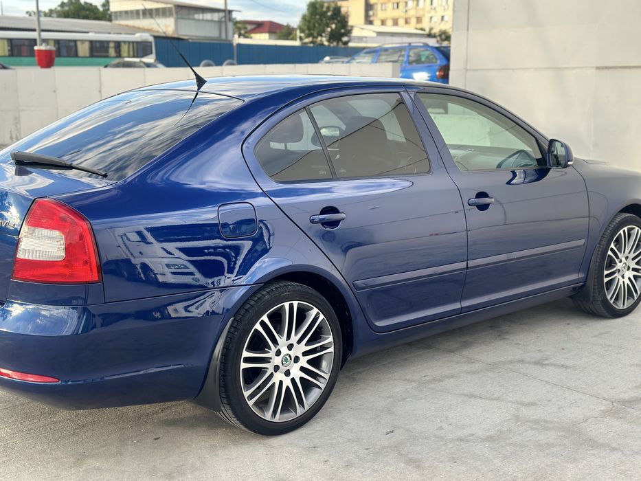 SKODA Octavia 2011 — imagine 2