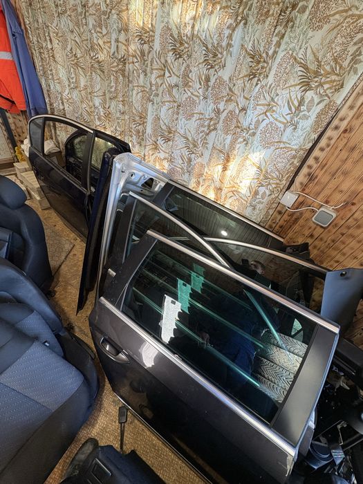 Врати,калници и предни капаци от Пасат Б6/Passat B6 седан-комби
