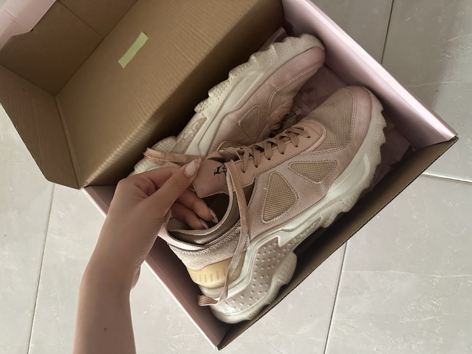 Маратонки runners