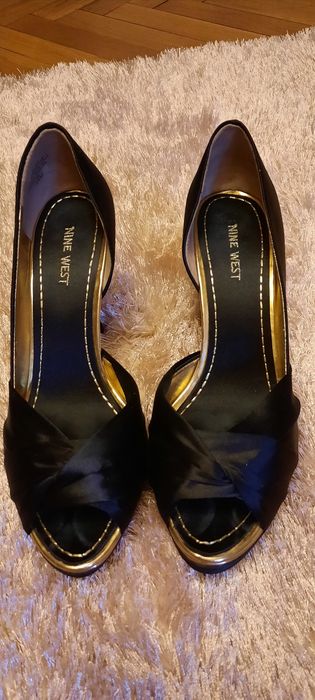 Pantofi decupați șaten negru cu auriu Nine West