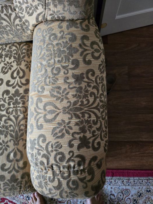 Диван и кресло в отличном состоянии