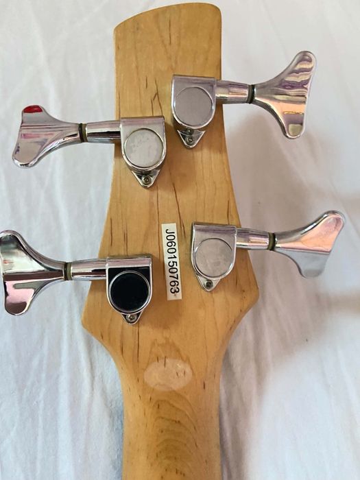 Ibanez бас китара