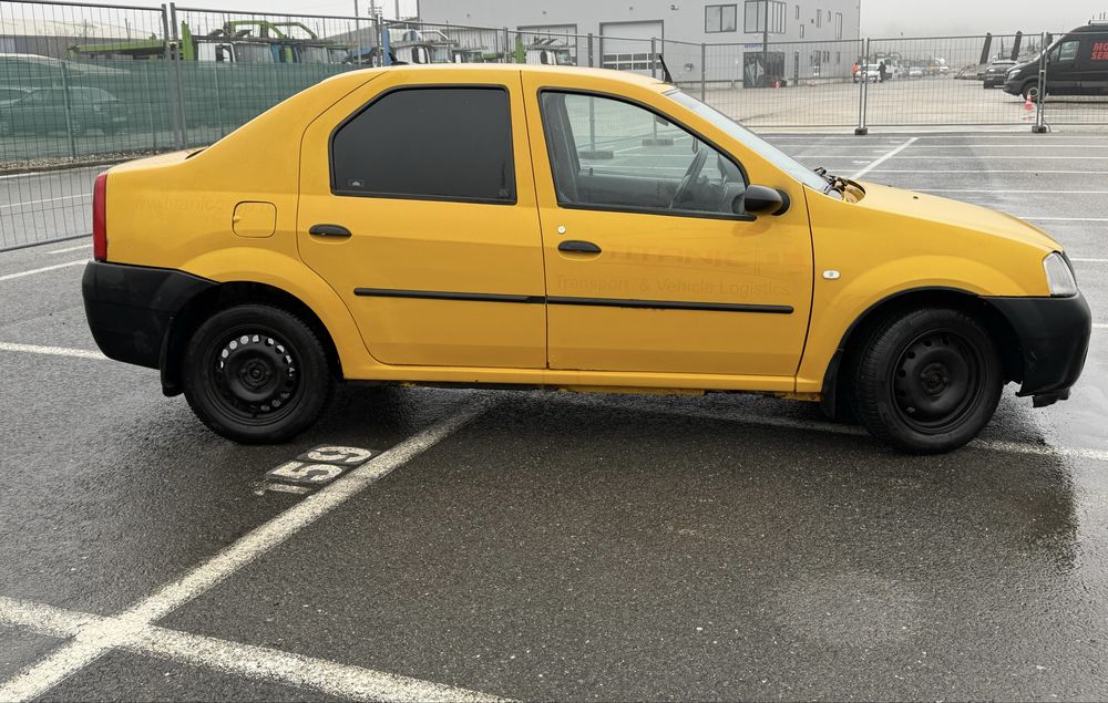 Proprietar vand Dacia Logan  NU A FOST TAXI
