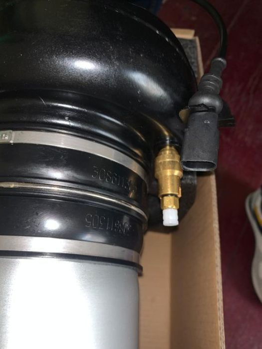 Perna aer vw touareg audi A6C7 A7 A8D4 A6 C7 A8 D4 4H fata spate stanga dreapta noua compresor