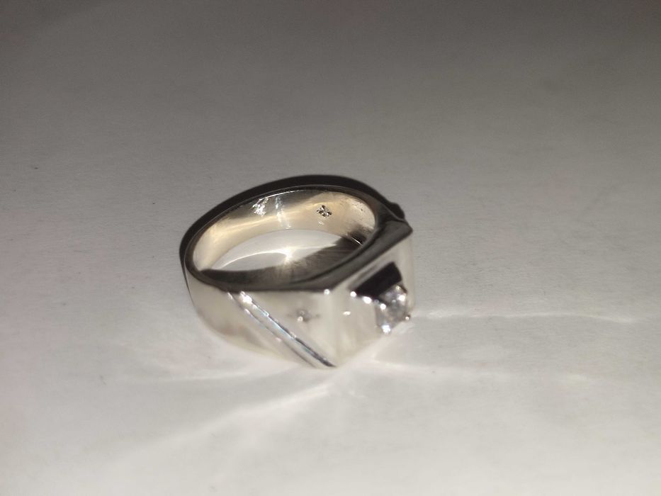 Красивое серебряное кольцо разм. 19