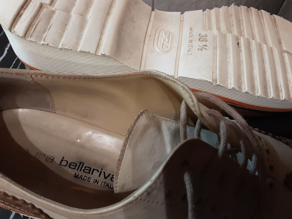 Дамски затворени обувки и чехли