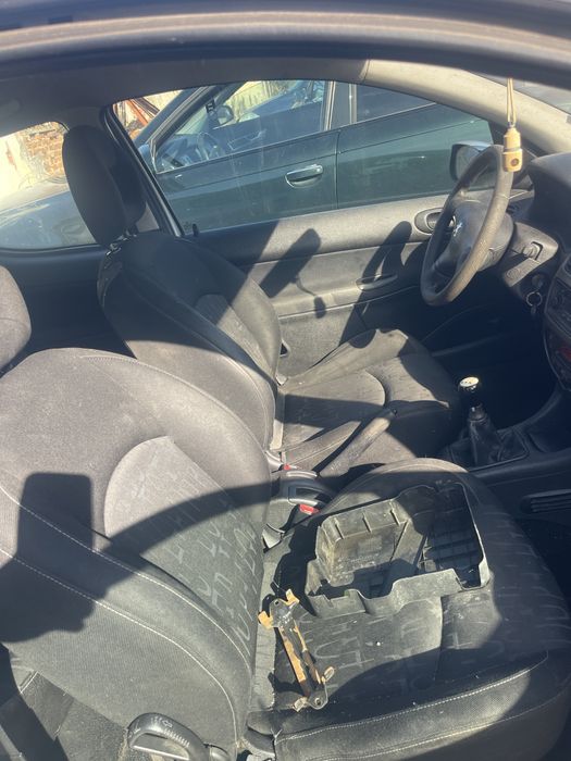 Peugeot 206 na chasti  пежо 206 на части