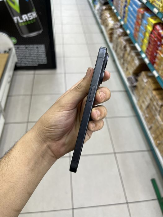iPhone 15 pro 256 gb