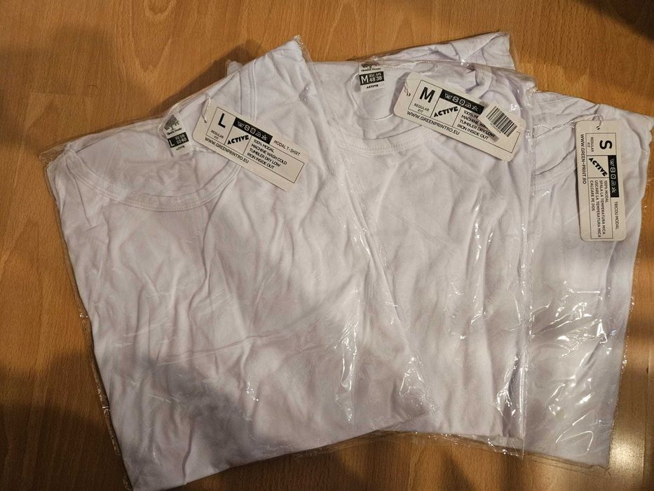 Tricouri albe unisex, noi cu eticheta ,material poliester