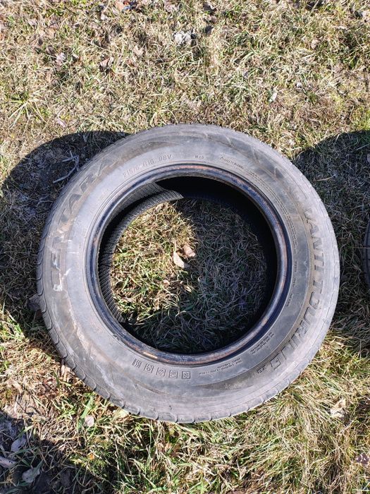 Шины продам комплект