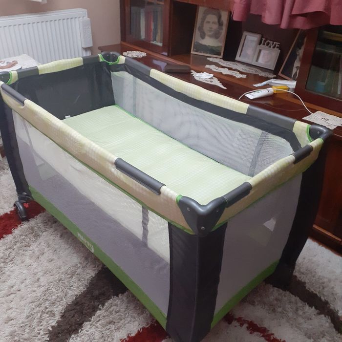 Patut copii pliabil și saltea wellpur