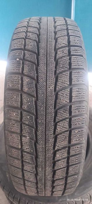 Продам комплект резины.